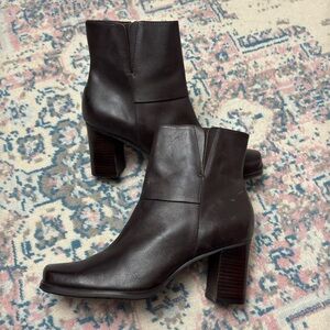 Vintage 90’s Bass Brown Leather Ankle Boots Size 10 Retro Streetwear Square Toe